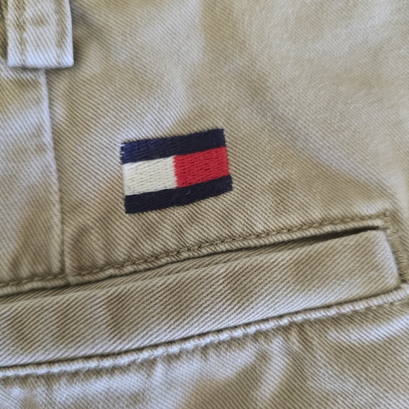 ❤️ Vintage Tommy Hilfiger Khakis Size 42 Excellent Condition - Picture 5 of 5